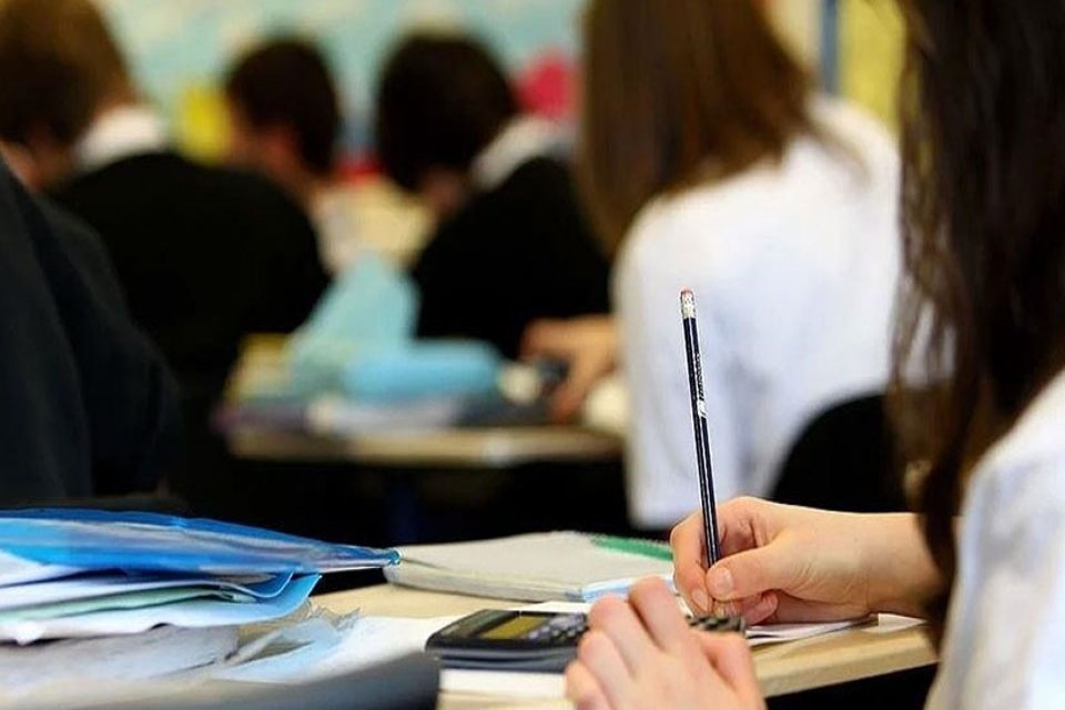 “EĞİTİM: EKMEK, SU KADAR ÖNEMLİ” / Elif Kaya